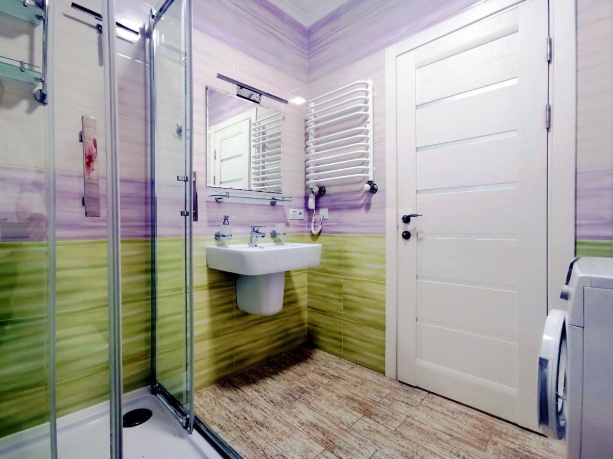 Квартира Для Вас Карла Мікльоша 7 Lägenhet Lviv Exteriör bild